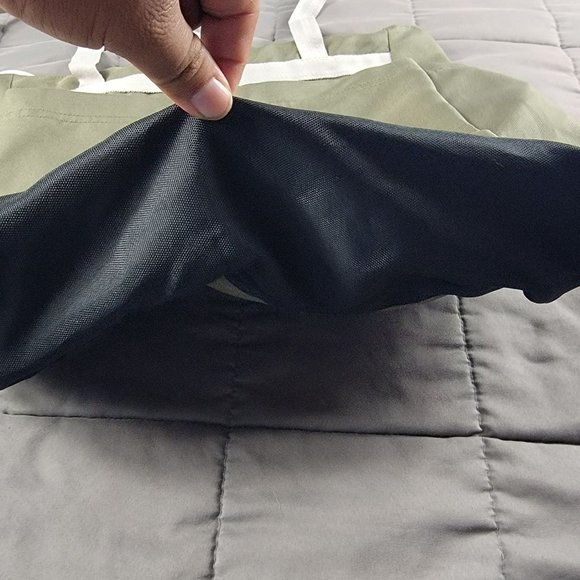 Poler Camp Vibes Duffel Shoulder Bag Convertible Backpack Outdoors Hiking - Picture 4 of 10